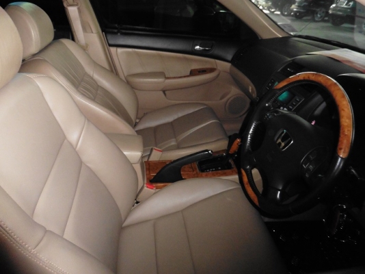 HONDA - ACCORD -  2.4 i-VTEC AT ปี2005 สีเทา เกียร์อัตโนมัติ เครื่องเบนซิน 2400cc