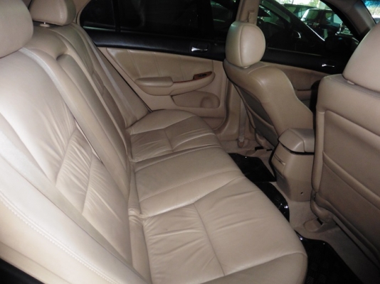 HONDA - ACCORD -  2.4 i-VTEC AT ปี2005 สีเทา เกียร์อัตโนมัติ เครื่องเบนซิน 2400cc