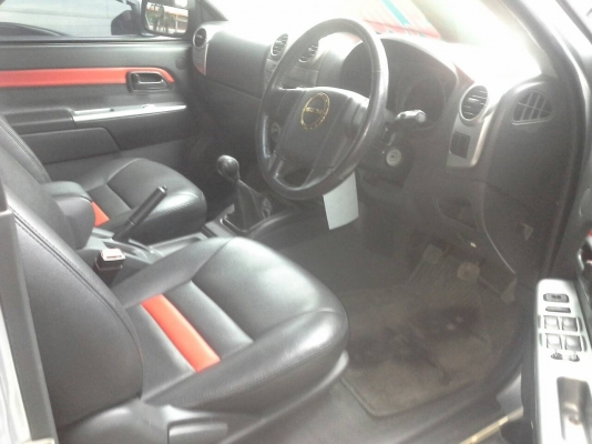 ISUZU - D-MAX - HI LANDER CAB4 2.5 Ddi i-TEQ MT ปี2007 สีเทา เกียร์ธรรมดา เครื่องดีเซล 2500cc ISUZU - D-MAX - HI LANDER CAB4 2.5 Ddi i-TEQ MT ปี2007 สีเทา เกียร์ธรรมดา เครื่องดีเซล 2500cc