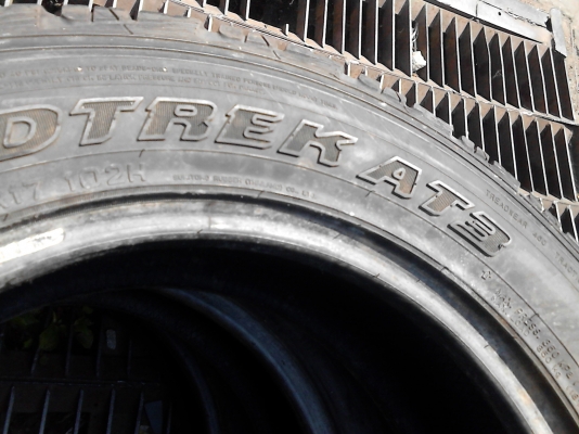 225/65R17 DUNLOP GRAND TREK AT3  มี 3 เส้น TEL.081-427-3941