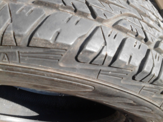 225/65R17 DUNLOP GRAND TREK AT3  มี 3 เส้น TEL.081-427-3941