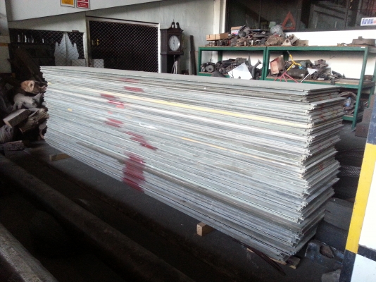 จำหน่าย แผ่น อลูมิเนียม ใหม่ จากอเมริกา สภาพสวย ถูก ถูก ครับ
