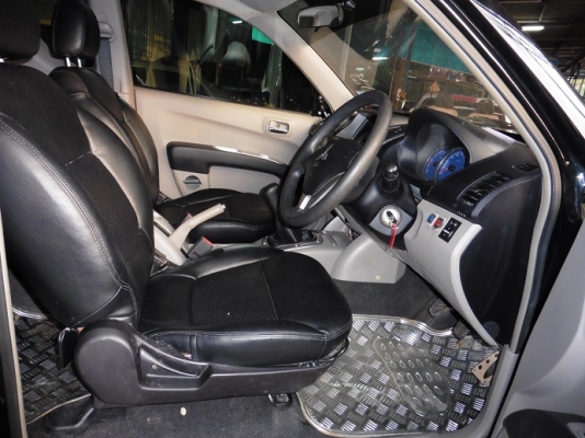 MITSUBISHI - TRITON - MEGACAB PLUS 2.5 MT ปี2008 สีดำ เกียร์ธรรมดา เครื่องดีเซล 2500cc MITSUBISHI - TRITON - MEGACAB PLUS 2.5 MT ปี2008 สีดำ เกียร์ธรรมดา เครื่องดีเซล 2500cc