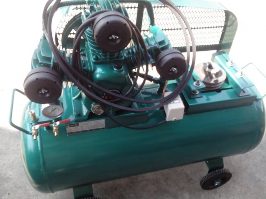 ปั๊มลม 2 HP 110 ลิตรไม่มีมอเตอร์