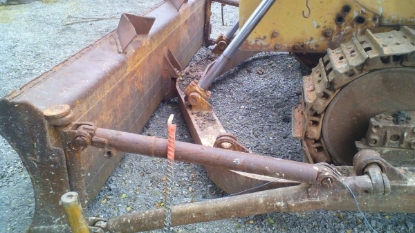 ขายรถแทรกเตอร์ CAT.D5 ตีนไก่ เกียร์ตัด ช่วงล้างดี ฝาบาง ราคา350000 ต่อรอง