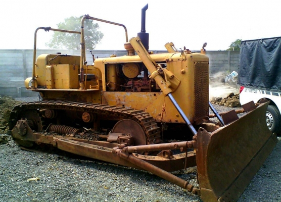 ขายรถแทรกเตอร์ CAT.D5 ตีนไก่ เกียร์ตัด ช่วงล้างดี ฝาบาง ราคา350000 ต่อรอง