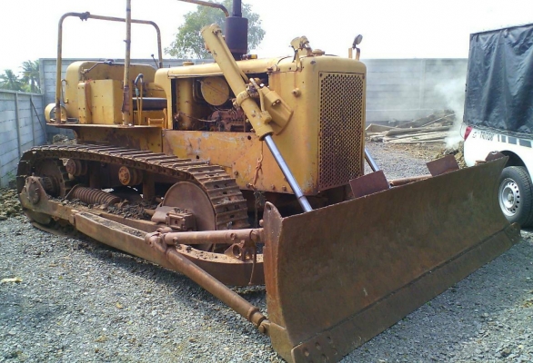 ขายรถแทรกเตอร์ CAT.D5 ตีนไก่ เกียร์ตัด ช่วงล้างดี ฝาบาง ราคา350000 ต่อรอง