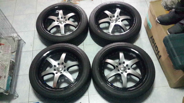 ขายล้อแม็ค Lenso ลาย 6 ก้าน ขอบ 17  พร้อมยางดันลอป LM 704 ใหม่ๆสภาพสวยๆครับ