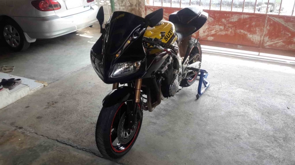 ขาย Suzuki gsxr 1100 slingshort ปี 92 ตัวออย ทะเบียนแท้พร้อมโอน แต่งสวยๆครับ