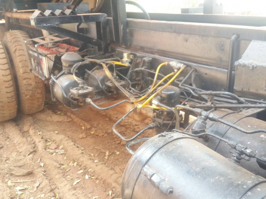 ขายรถ 10 ล้อ 2 เพลา กระบะเนียม HINO FM3M รถสวยมาก สนใจติดต่อดูรถได้