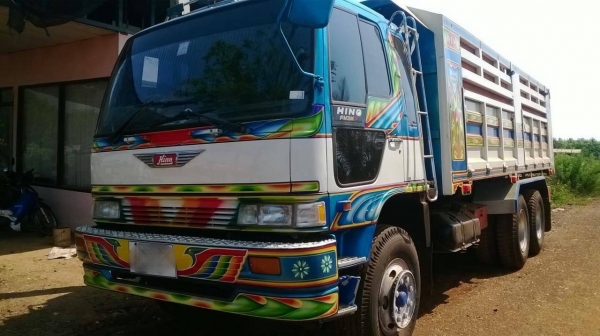 ขายรถ 10 ล้อ 2 เพลา กระบะเนียม HINO FM3M รถสวยมาก สนใจติดต่อดูรถได้