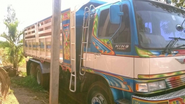 ขายรถ 10 ล้อ 2 เพลา กระบะเนียม HINO FM3M รถสวยมาก สนใจติดต่อดูรถได้
