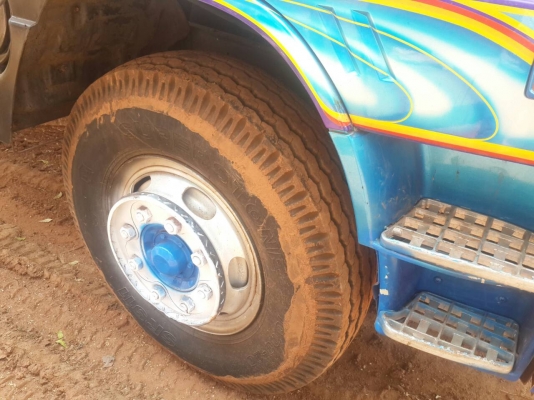 ขายรถ 10 ล้อ 2 เพลา กระบะเนียม HINO FM3M รถสวยมาก สนใจติดต่อดูรถได้