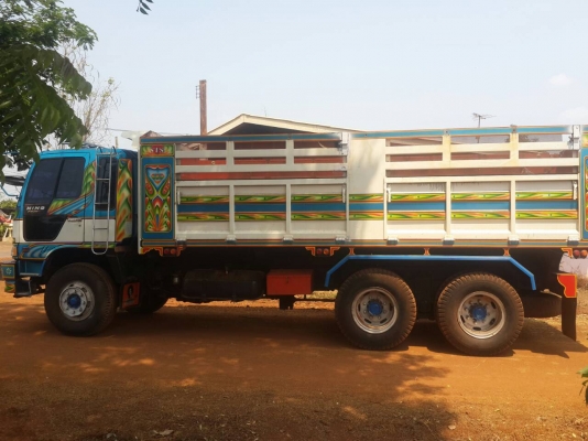 ขายรถ 10 ล้อ 2 เพลา กระบะเนียม HINO FM3M รถสวยมาก สนใจติดต่อดูรถได้
