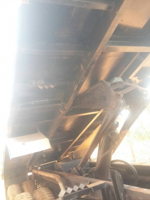 ขายรถ 10 ล้อ 2 เพลา กระบะเนียม HINO FM3M รถสวยมาก สนใจติดต่อดูรถได้