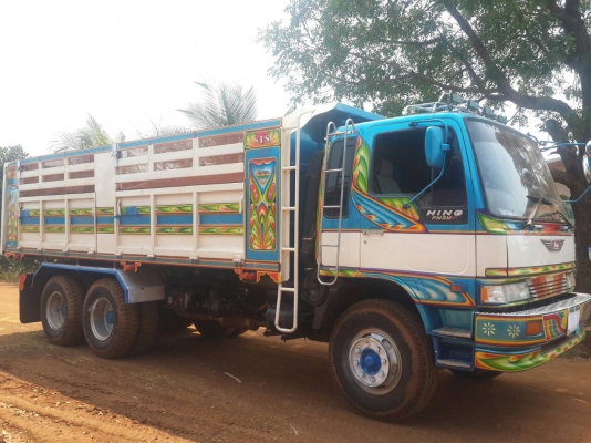 ขายรถ 10 ล้อ 2 เพลา กระบะเนียม HINO FM3M รถสวยมาก สนใจติดต่อดูรถได้