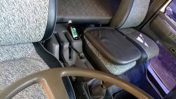 ขายรถ 10 ล้อ 2 เพลา กระบะเนียม HINO FM3M รถสวยมาก สนใจติดต่อดูรถได้