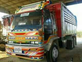 ขายรถพ่วง 22 ล้อ 2 เพลา กระบะเนียมคอกเกษตรดั้ม ISUZU 210 วางเครื่อง 195 โบ เกียร์อีตั้น ราคา.1450000 สนใจโทรเลย