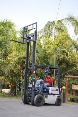 ขายFORKLIFT KOMATSU FG-15 (1ตัน)(เสาสูง3เมตร)สวยเดิมจากญี่ปุ่น ยังไม่เคยใช้ในไทย 125,000เท่านั้น!!
