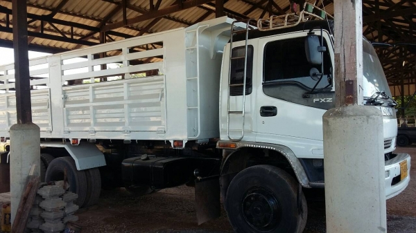 ขายรถบรรทุก 10 ล้อดัมพ์ ISUZU DECA 270 แรงม้าปี 2542 มีระบบลากพ่วง ราคา 1290000