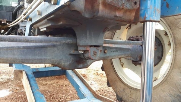 ขาย new holland 7840 เกียร์ธรรมดา 12*12 ขาย new holland 7840 เกียร์ธรรมดา 12*12