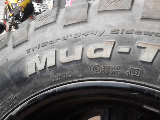 265/70R17 แม๊ก เบ้ดเล่ พร้อมยาง BF Goodrich MUD -Terrain T/A ชุด 4 ล้อ ปี 2012 TEL.081-427-3941 265/70R17 แม๊ก เบ้ดเล่ พร้อมยาง BF Goodrich MUD -Terrain T/A ชุด 4 ล้อ ปี 2012 TEL.081-427-3941
