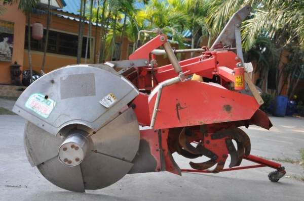 ขายเครื่องปั้นคันนาNIPLOติดหลังรถไถ สภาพสวยเดิมจากญี่ปุ่น ยังไม่เคยใช้งานในไทย 150,000 เท่านั้น!!