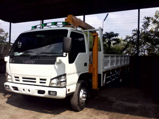 ขายรถ 6 ล้อ กระบะคาร์โก้ ติดเครน TADANO SUPPER 3 T  ISUZU .NQR 150 แรง รถสวยพร้อมใช้ ราคา.890000 ต่อรองได้