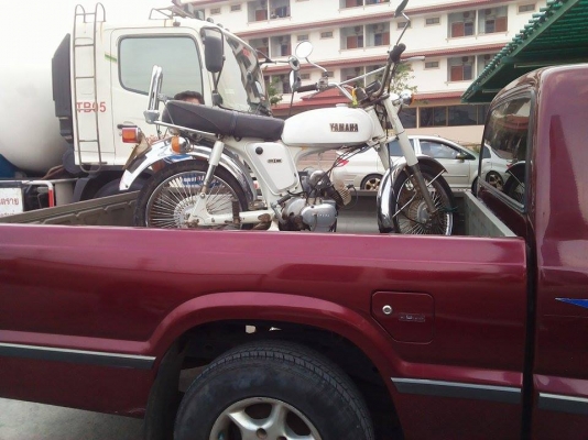 ขาย Yamaha Yg5 สภาพสวยๆ รถขี่ได้ปกติ อะไหล่เดิมๆ มีเล่มทะเบียนเครื่องโครงตรงกัน (เล่มส้ม ไม่โอน) ค่าตัว 11500 บาท สนใจทักเเชทหรือโทรสอบถามเพิ่มเติม 089-8054390 / 083-9008343 โอ๋ อยู่จังหวัดลพบุรี