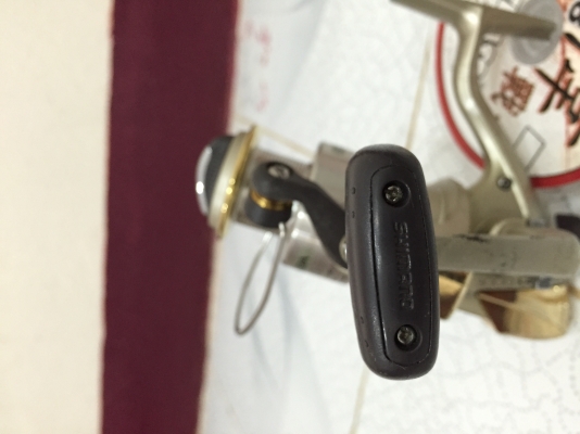 รอกตกปลาสปินนิ่ง