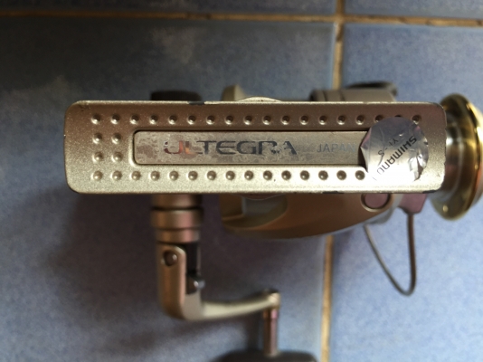 รอกตกปลาสปินนิ่ง