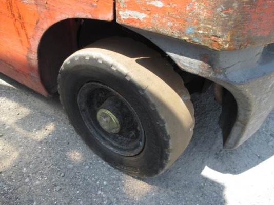 รถยก 8Fg18รุ่นล่าสุดรุ่น  8นะครับ..สวยๆๆมาทางนี้