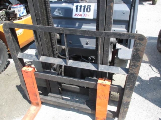 รถยก 8Fg18รุ่นล่าสุดรุ่น  8นะครับ..สวยๆๆมาทางนี้