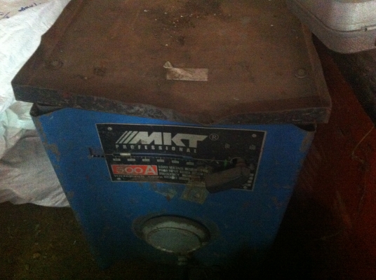 เครื่องเชื่อมไฟฟ้า MKT ขนาด 500 A. เครื่องพร้อมใช้งานหนักได้เต็มที่