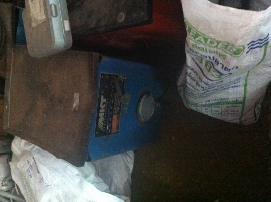 เครื่องเชื่อมไฟฟ้า MKT ขนาด 500 A. เครื่องพร้อมใช้งานหนักได้เต็มที่ เครื่องเชื่อมไฟฟ้า MKT ขนาด 500 A. เครื่องพร้อมใช้งานหนักได้เต็มที่