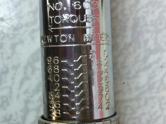 ประแจวัดแรงบิคยาว 18 นิ้ว ตั้งแรงบิดได้ถึง 210 N/m ของใหม่ยังได้ไม่ใช้งานพร้อมข้อต่อ