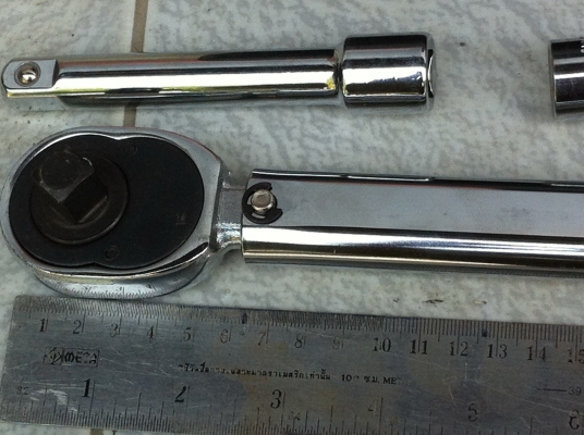 ประแจวัดแรงบิคยาว 18 นิ้ว ตั้งแรงบิดได้ถึง 210 N/m ของใหม่ยังได้ไม่ใช้งานพร้อมข้อต่อ