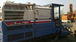 รถเกี่ยวข้าว iseki รถเกี่ยวข้าว iseki