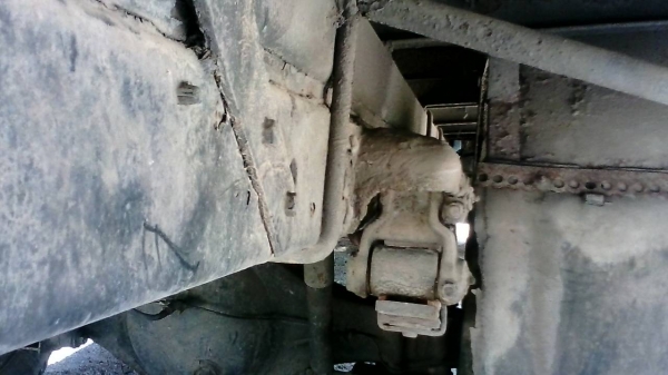 รถฮีโน่ 6 ล้อ รั้ว  ( ไม่ดั้ม )  FB113  -  117 แรงม้า.  สนใจติดต่อ  081 - 6079515