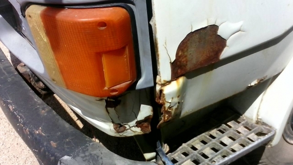 รถฮีโน่ 6 ล้อ รั้ว  ( ไม่ดั้ม )  FB113  -  117 แรงม้า.  สนใจติดต่อ  081 - 6079515