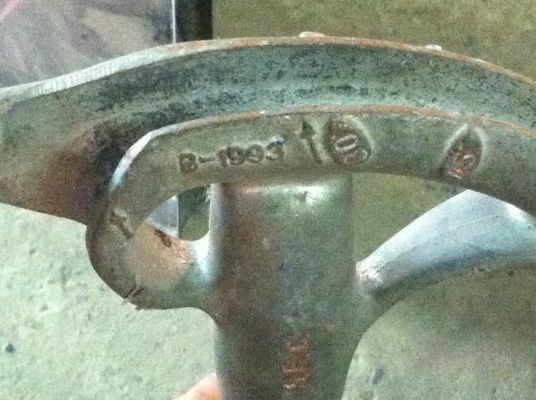 ก้านรางดัดแแป็ปให้โค้งขนาดต่างๆ ยี่ห้อ EMT มีสามขนาด 1นิ้ว 3/4 นิ้ว 1/2 นิ้ว