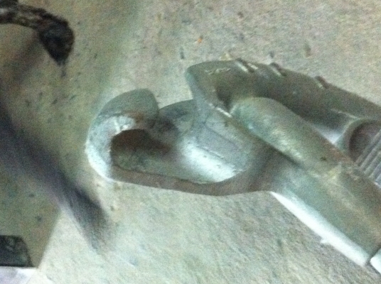 ก้านรางดัดแแป็ปให้โค้งขนาดต่างๆ ยี่ห้อ EMT มีสามขนาด 1นิ้ว 3/4 นิ้ว 1/2 นิ้ว