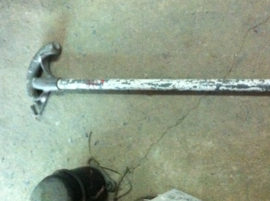 ก้านรางดัดแแป็ปให้โค้งขนาดต่างๆ ยี่ห้อ EMT มีสามขนาด 1นิ้ว 3/4 นิ้ว 1/2 นิ้ว