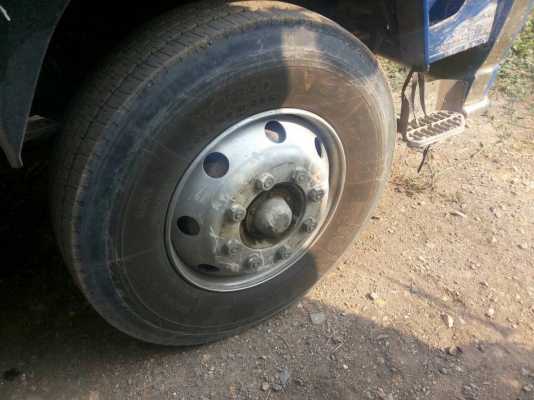 ขายดาวน์รถพ่วง 22 ล้อ 2 เพลา กระบะเหล็กดั้ม ISUZU 270 ปี.50 สะภาพสวย ราคา.650000 สนใจโทร