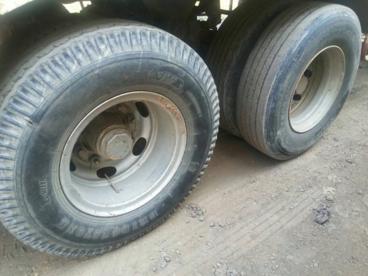 ขายดาวน์รถพ่วง 22 ล้อ 2 เพลา กระบะเหล็กดั้ม ISUZU 270 ปี.50 สะภาพสวย ราคา.650000 สนใจโทร