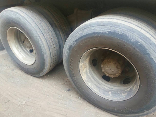 ขายดาวน์รถพ่วง 22 ล้อ 2 เพลา กระบะเหล็กดั้ม ISUZU 270 ปี.50 สะภาพสวย ราคา.650000 สนใจโทร