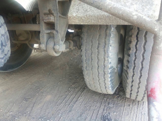 ขายดาวน์รถพ่วง 22 ล้อ 2 เพลา กระบะเหล็กดั้ม ISUZU 270 ปี.50 สะภาพสวย ราคา.650000 สนใจโทร