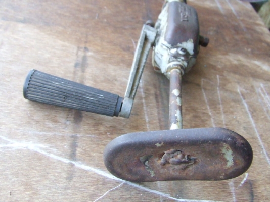 ขายสว่าน vis  polond  อายุไม่ตํ่า4อ  ปี