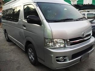 รถตู้ TOYOTA COMMUTER หลังคาสุง 2.5 cc ปี 2010 ดีเซลล์ สวยจัด เบาะหนัง สี่แถว ราคา 729,000 บาท โทร 0922726669 ตันหยงค่ะ