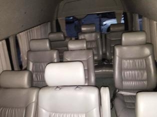 รถตู้ TOYOTA COMMUTER หลังคาสุง 2.5 cc ปี 2010 ดีเซลล์ สวยจัด เบาะหนัง สี่แถว ราคา 729,000 บาท โทร 0922726669 ตันหยงค่ะ